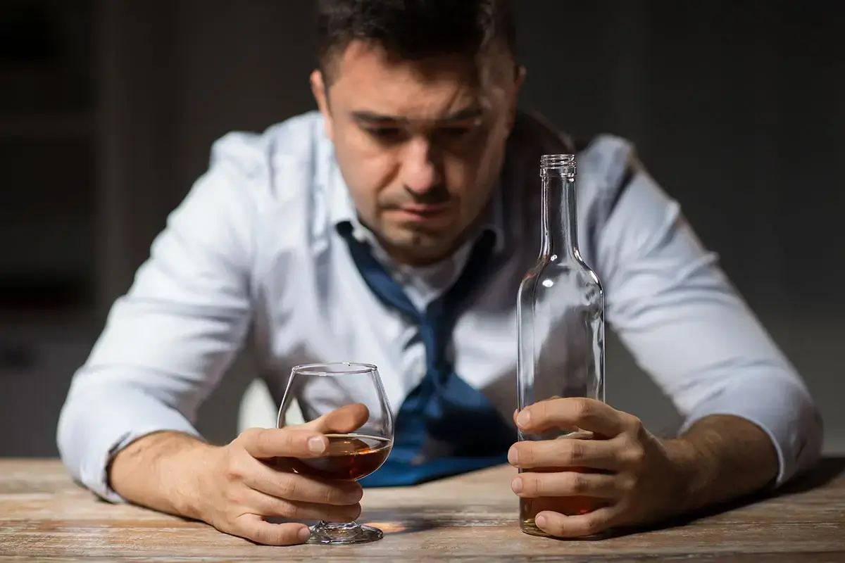 functioning-alcoholic-definition-key-characteristics-explained